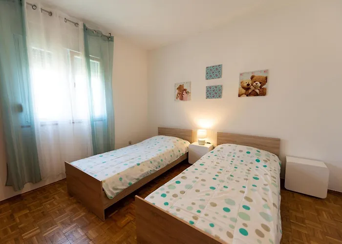 Apartman Gizdic *