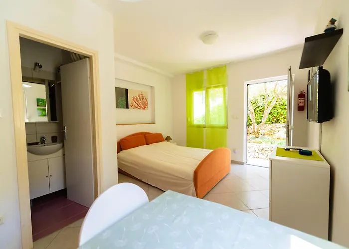 Gizdic Apartment Trogir